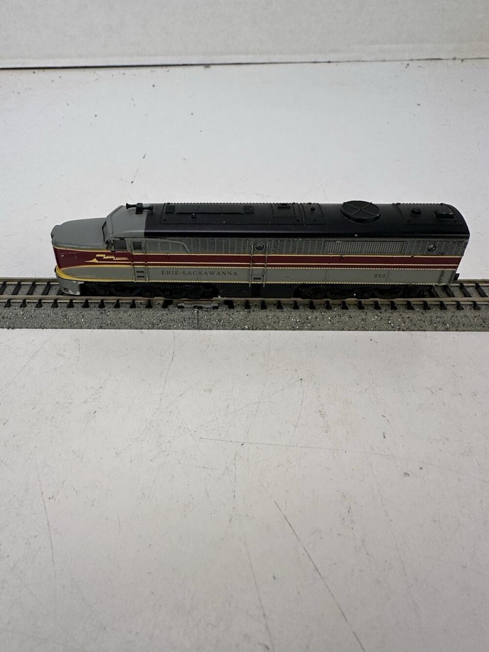 CON-COR N SCALE POWERED ALCO PA-1 ERIE LACKAWANNA 850 DIESEL W/ VIDEO CONCOR